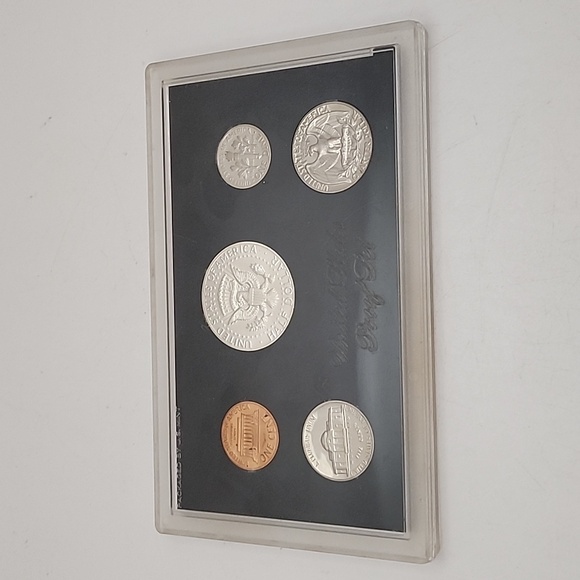 1969 United States Proof Set Mint - Picture 2 of 8